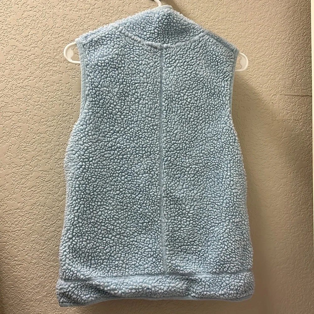 Old Navy Sherpa Vest - Picture 6 of 6